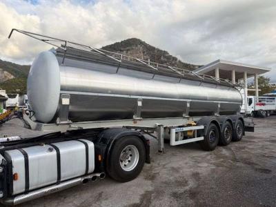 Sara BSK Tank semi-trailer sold by Ferrara Veicoli