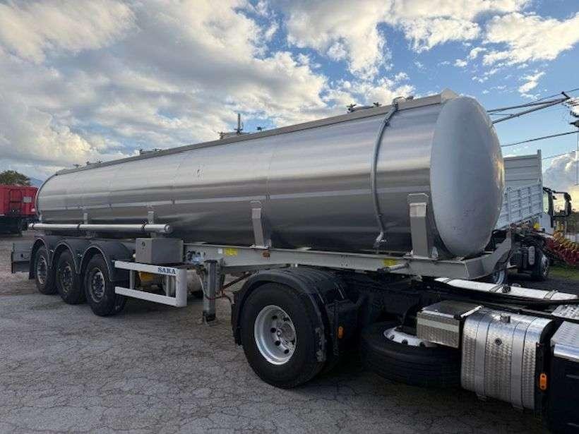 Sara BSK Tank semi-trailer Photo 2