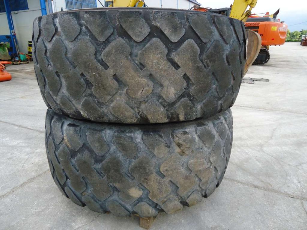 Tire for MISURA 26.5 R25  al 30% Photo 1