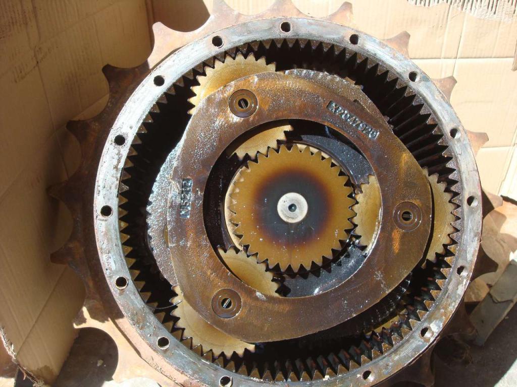Travel drive for Hitachi ZX210 E ZX240 Photo 4