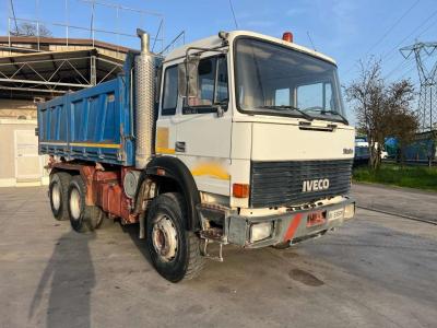 Iveco 330 42 sold by Albacamion Srl