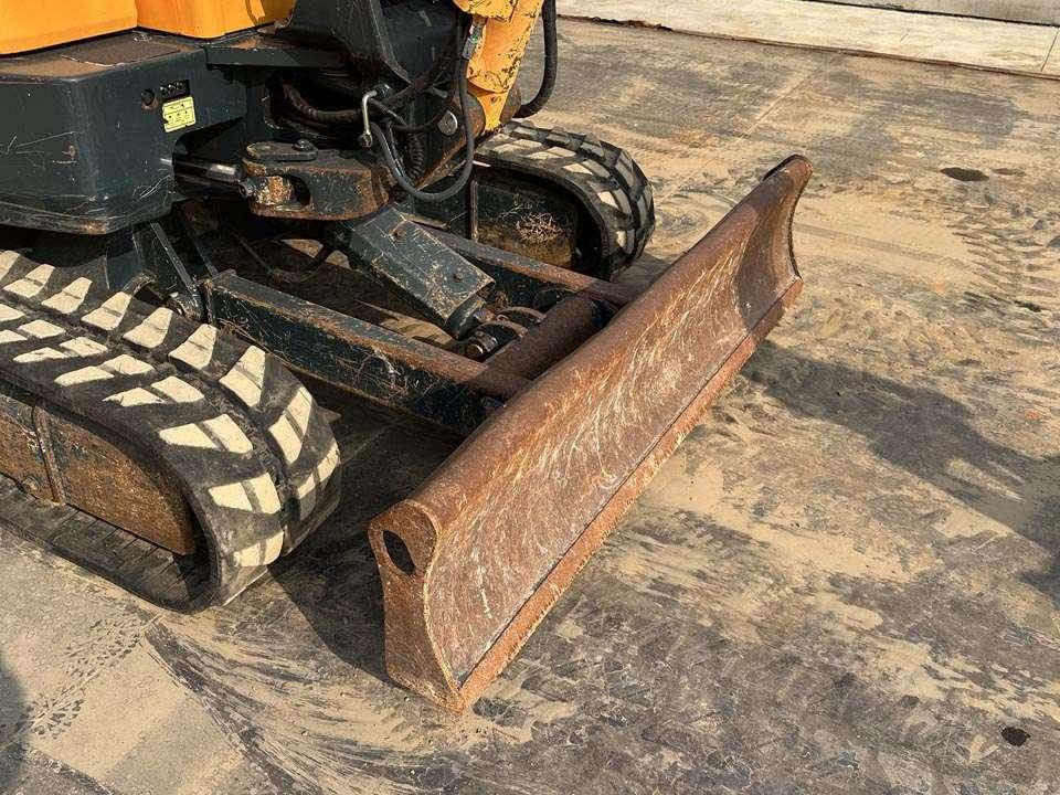 Hyundai ROBEX 35Z-9 Photo 7