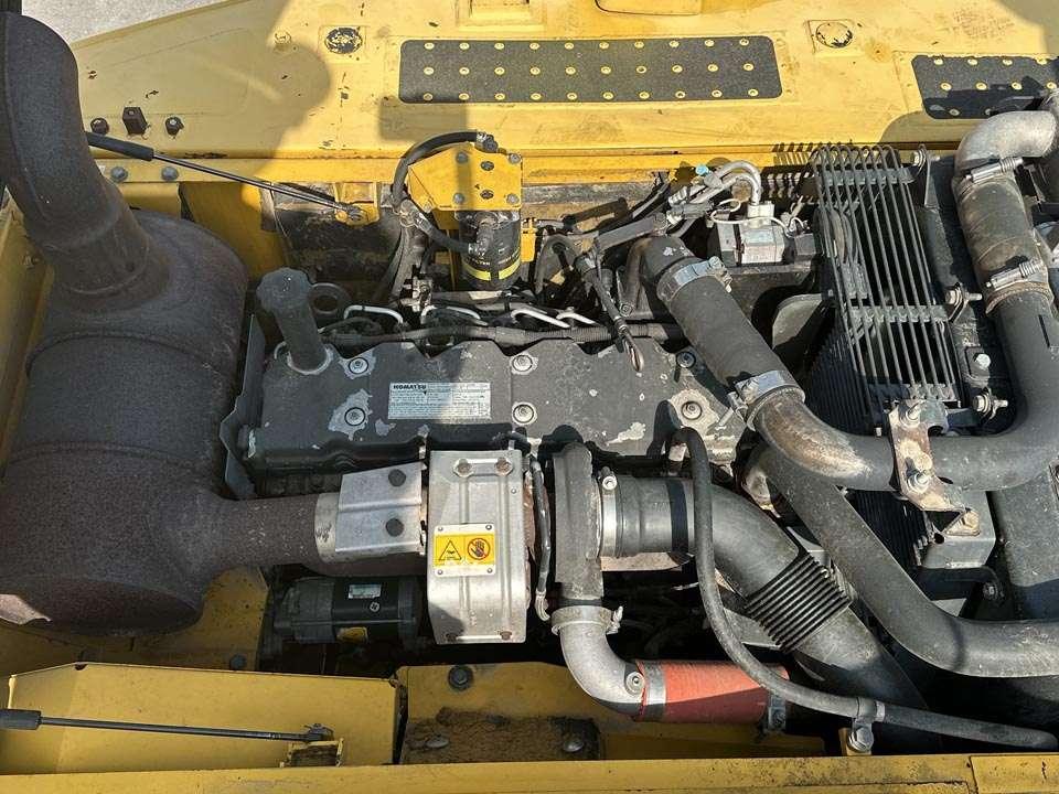 Komatsu PC210NLC Photo 12