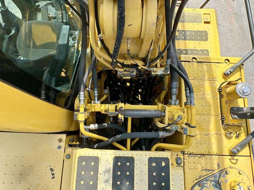 Komatsu PC210NLC Photo 13