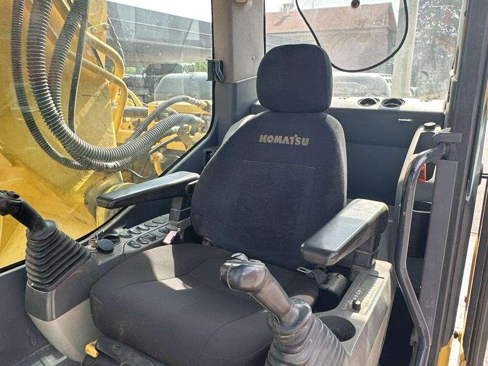 Komatsu PC210NLC Photo 17