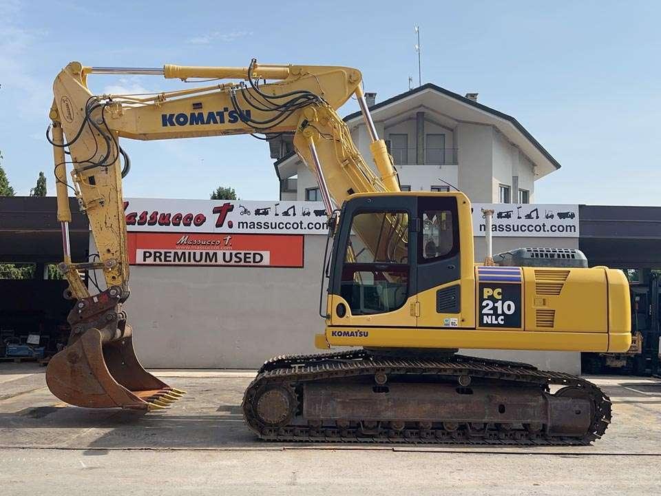 Komatsu PC210NLC Photo 2