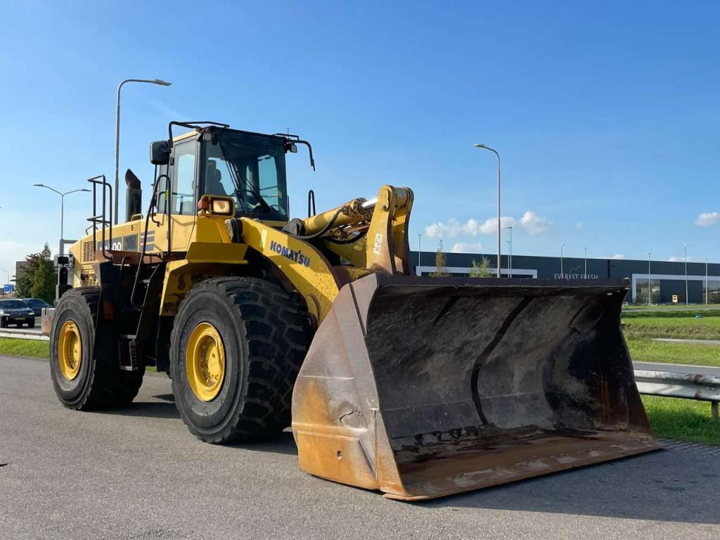 Komatsu WA500-6 Photo 7