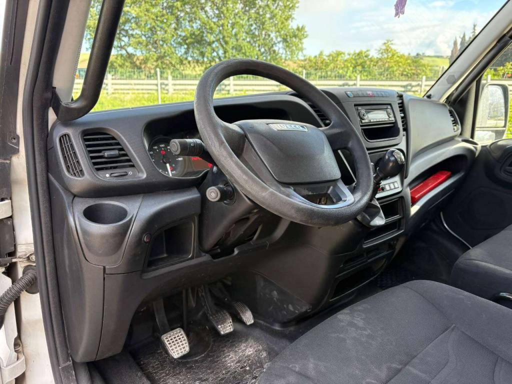Iveco DAILY 35C15 furgonato manuale Photo 9