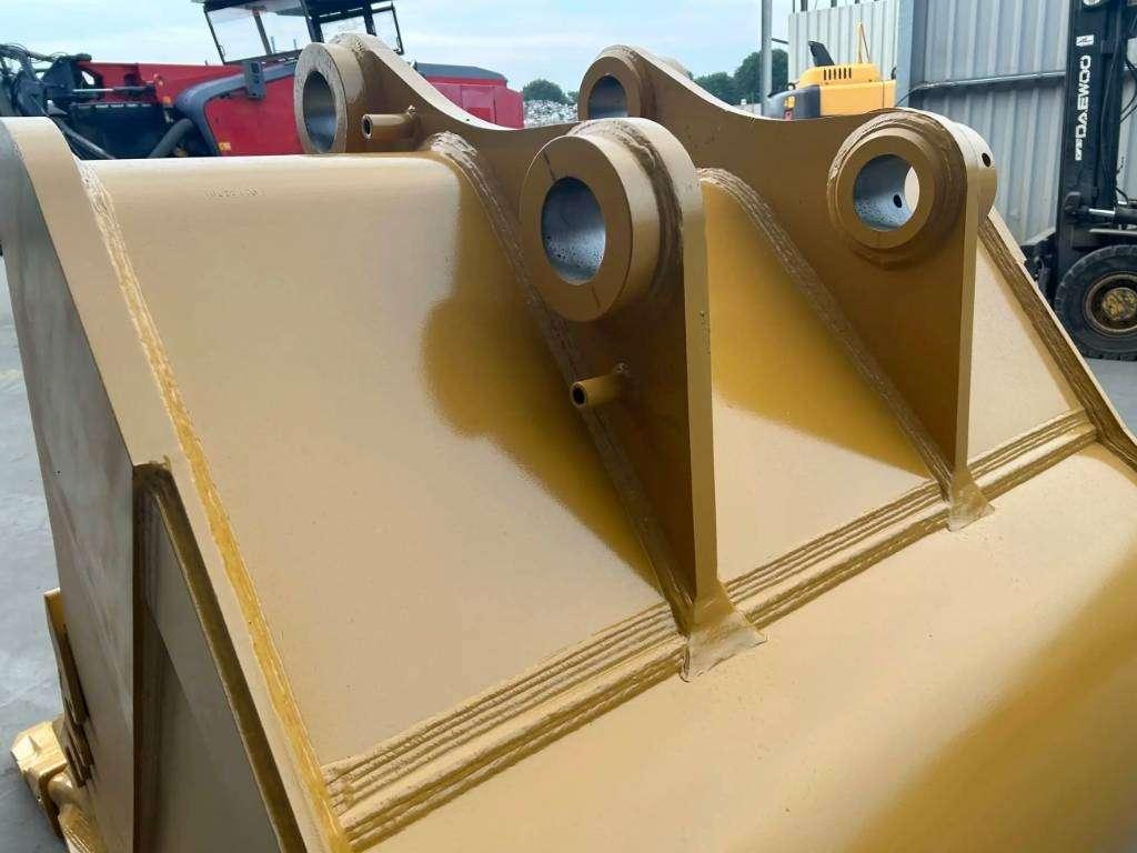 Caterpillar 350 - TB Rock Bucket Photo 2