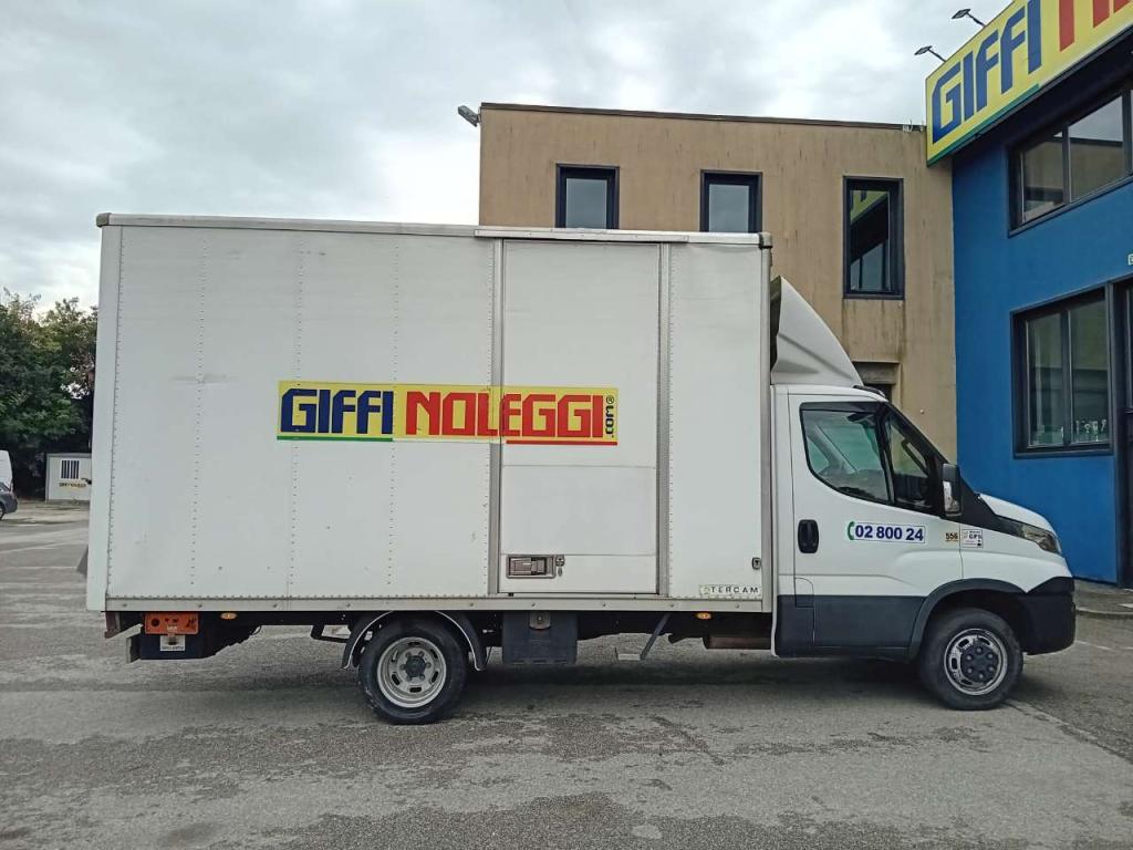 Iveco 35C14 Photo 4