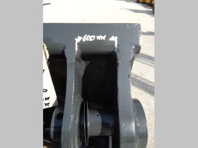 Hydraulic quick coupler for per Takeuchi TL10V-2 sold by OLM 90 Srl