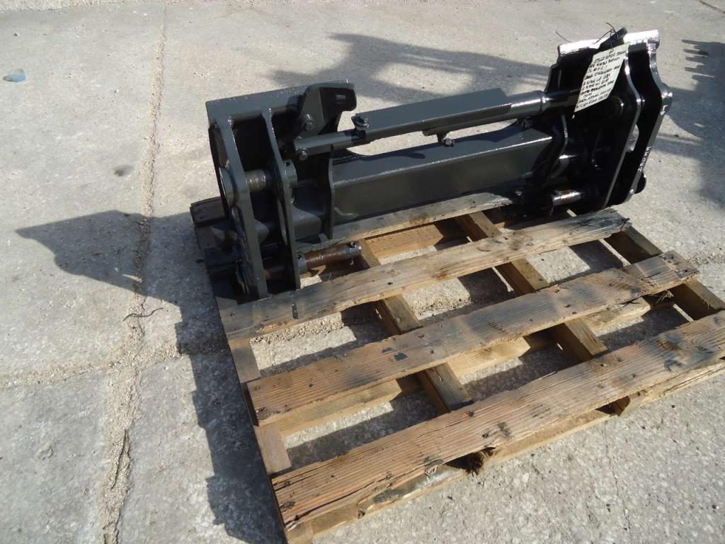 Hydraulic quick coupler for per Takeuchi TL10V-2 Photo 8