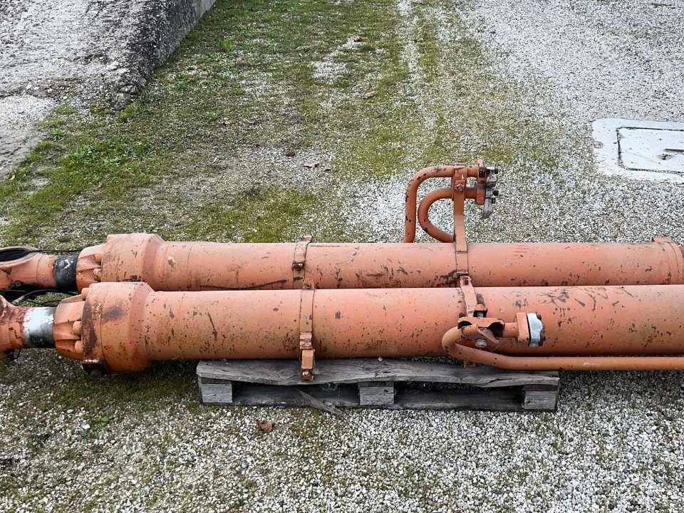 Other earthmoving spare parts / other Photo 21