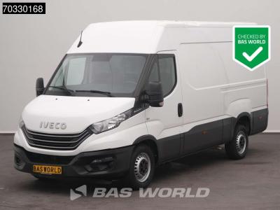 Iveco Daily 35S14 Automaat L2H2 Airco Cruise Camera 3,5t Trekgewicht Euro6 L2 A/C Cruise control sold by BAS World B.V.