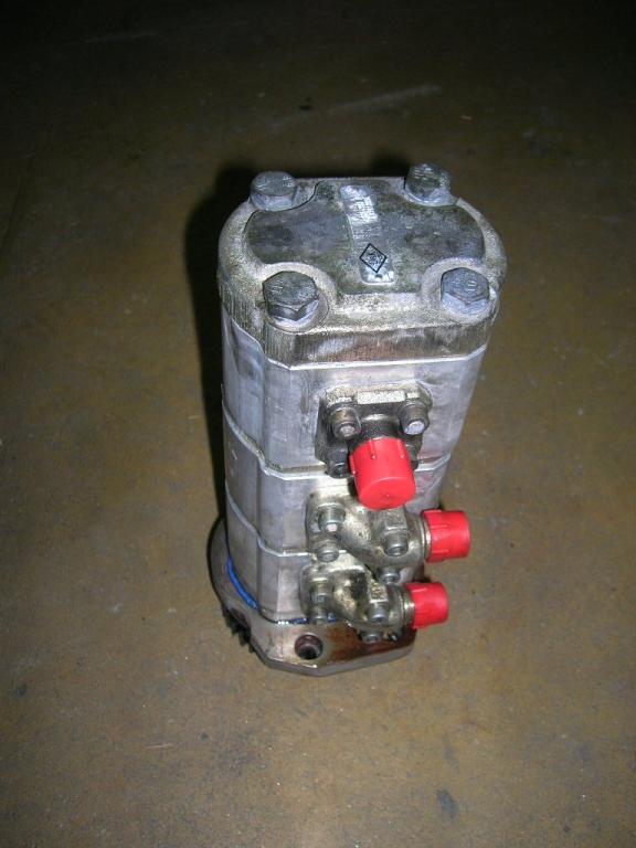 Hydraulic pump for O&K (Orenstein & Koppel) MH Plus Photo 1
