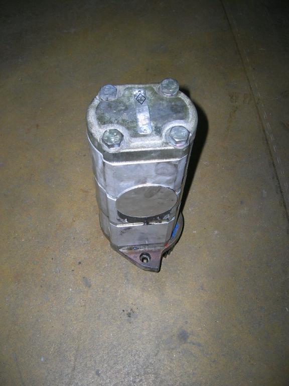 Hydraulic pump for O&K (Orenstein & Koppel) MH Plus Photo 2