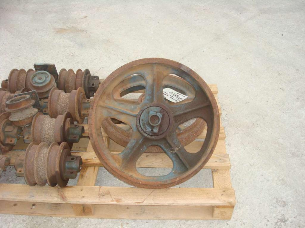 Idler wheel for Lamborghini 452G Photo 1