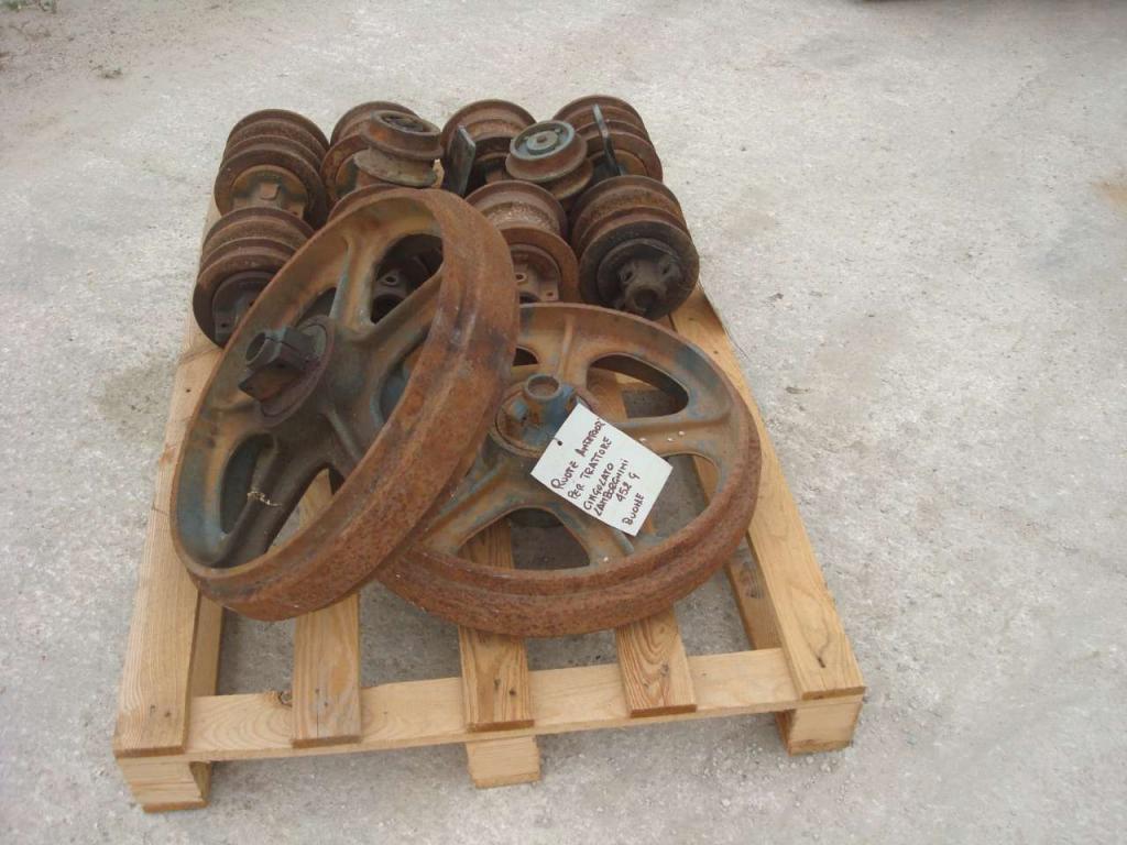 Idler wheel for Lamborghini 452G Photo 2