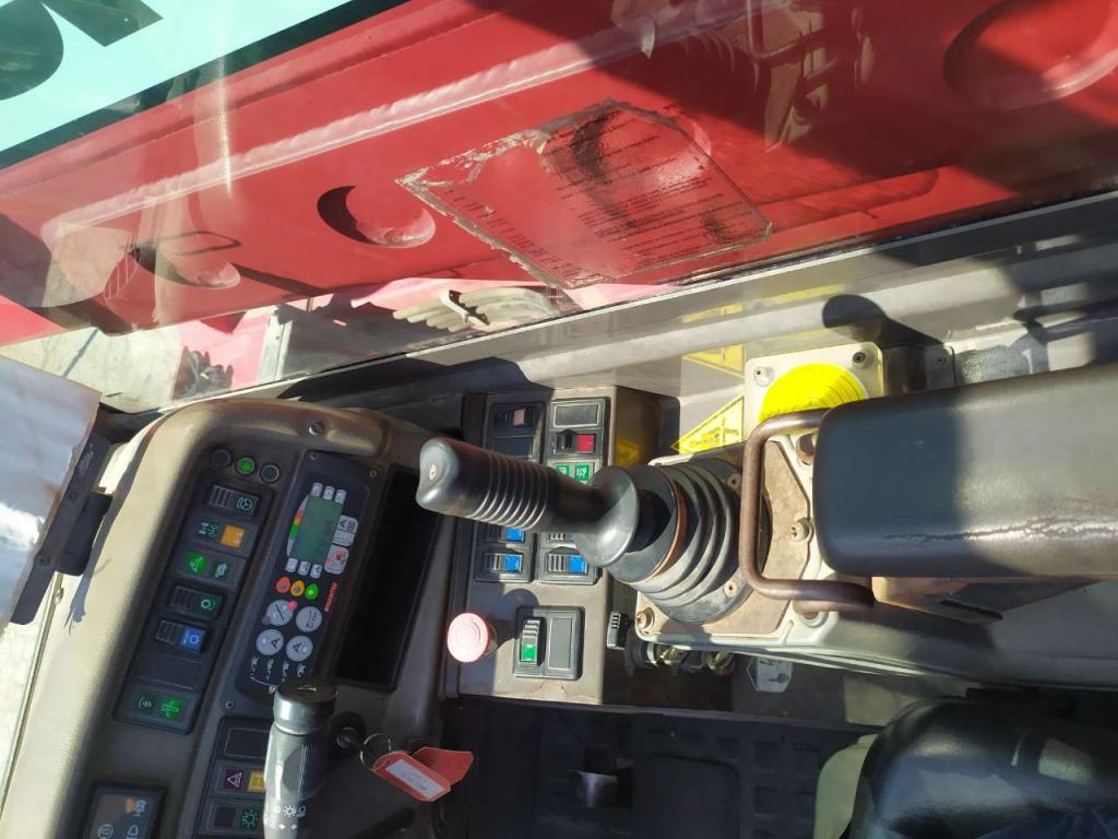 Manitou MRT 2150 Photo 14