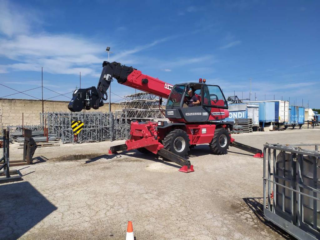 Manitou MRT 2150 Photo 17