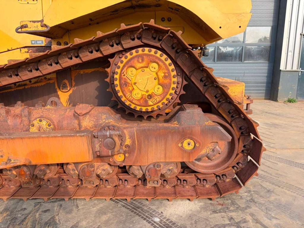 Caterpillar D8T Photo 11