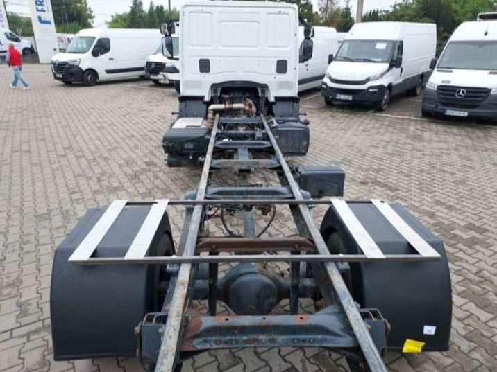Iveco EUROCARGO 120-190L Photo 23
