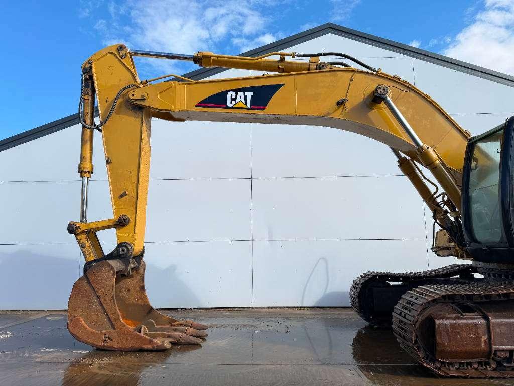 CAT 330C - Good overall condition! Photo 12