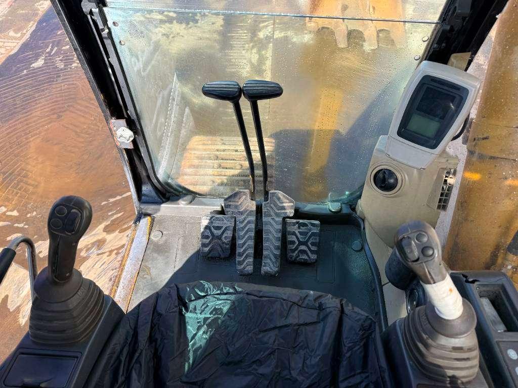 CAT 330C - Good overall condition! Photo 8