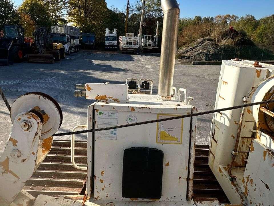 Liebherr RL 22 B Photo 11