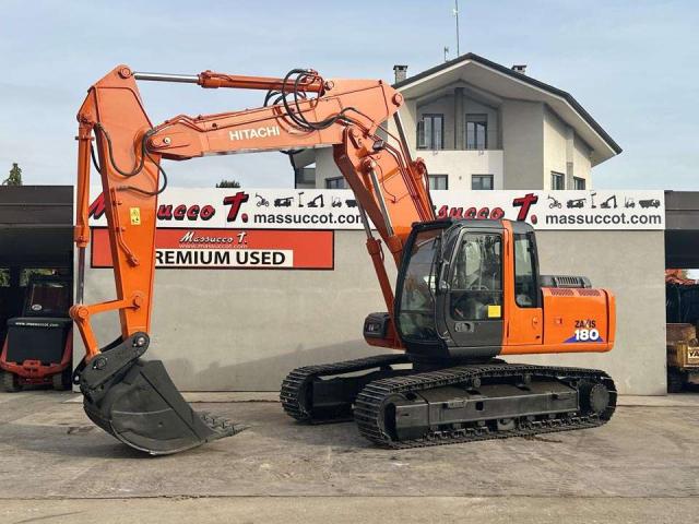 Hitachi_ZX180_LCN_3_1.jpg