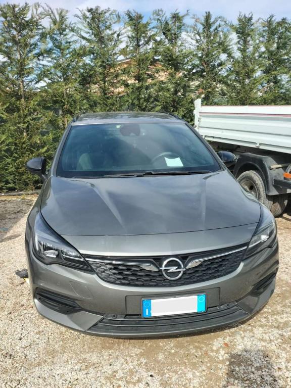 Opel ASTRA SPORTS TOURER+ Photo 3