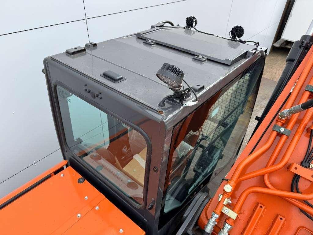 Hitachi ZX70-LCH - Hammer Lines / Isuzu Engine Photo 30