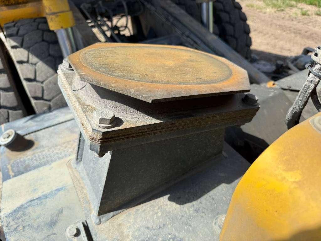 Komatsu HD 405-7 - German Machine / Automatic Greasing Photo 18