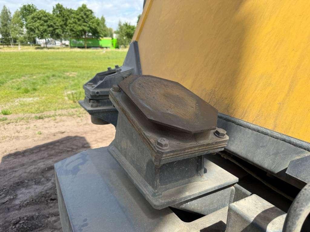 Komatsu HD 405-7 - German Machine / Automatic Greasing Photo 19