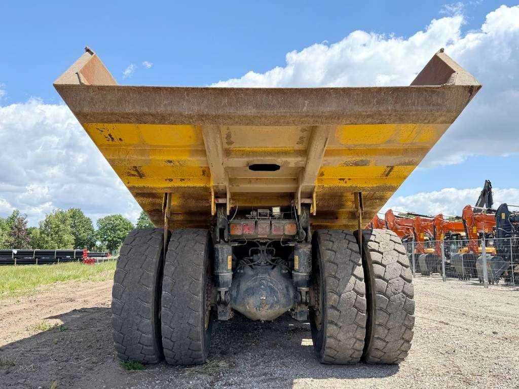 Komatsu HD 405-7 - German Machine / Automatic Greasing Photo 3