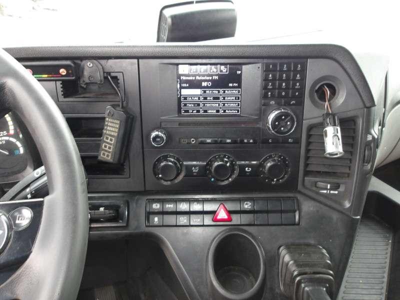 Mercedes-Benz Antos 1836 4x2 Closed Box, double floor Photo 9