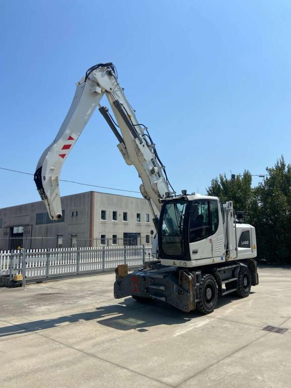 Liebherr LH 22 M Photo 4