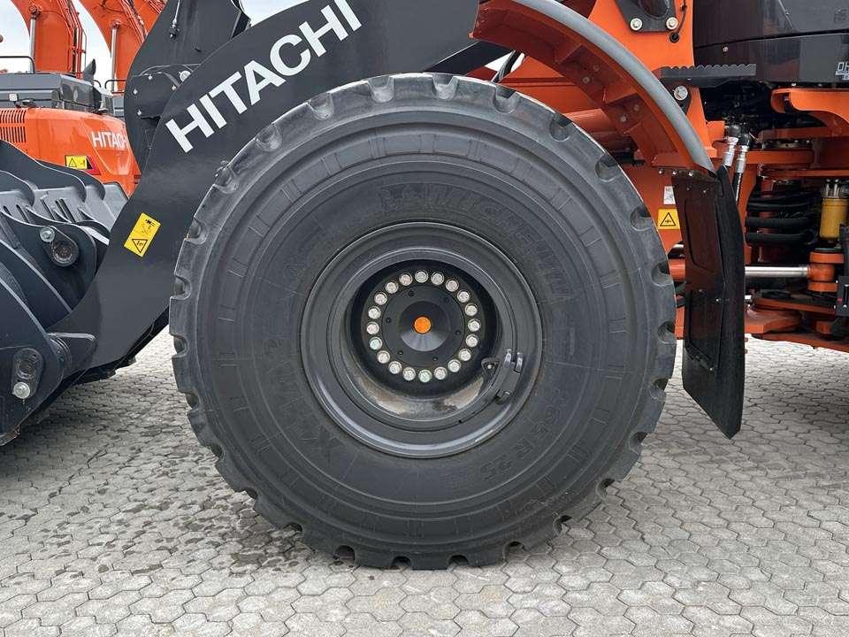 Hitachi ZW310-7 Photo 4