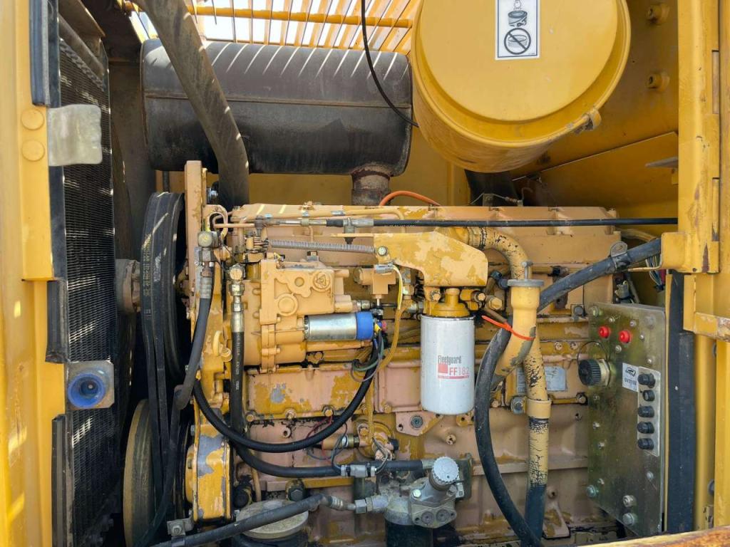 Caterpillar 938F Photo 26