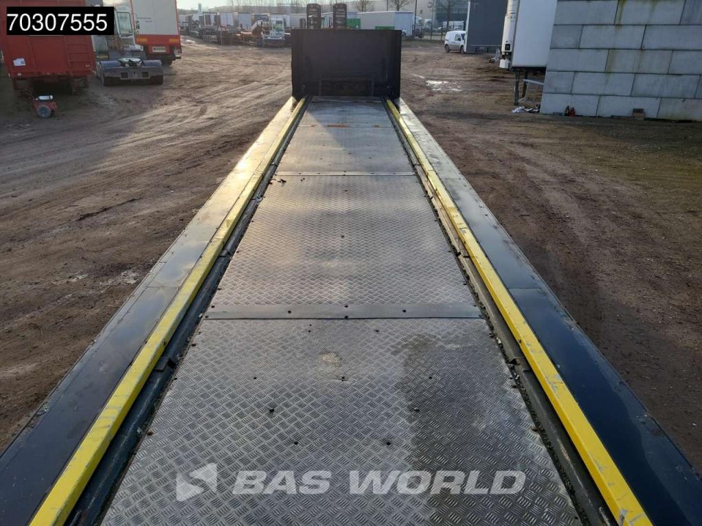 Krone SD Select 3 axles Lifting Axle Photo 9