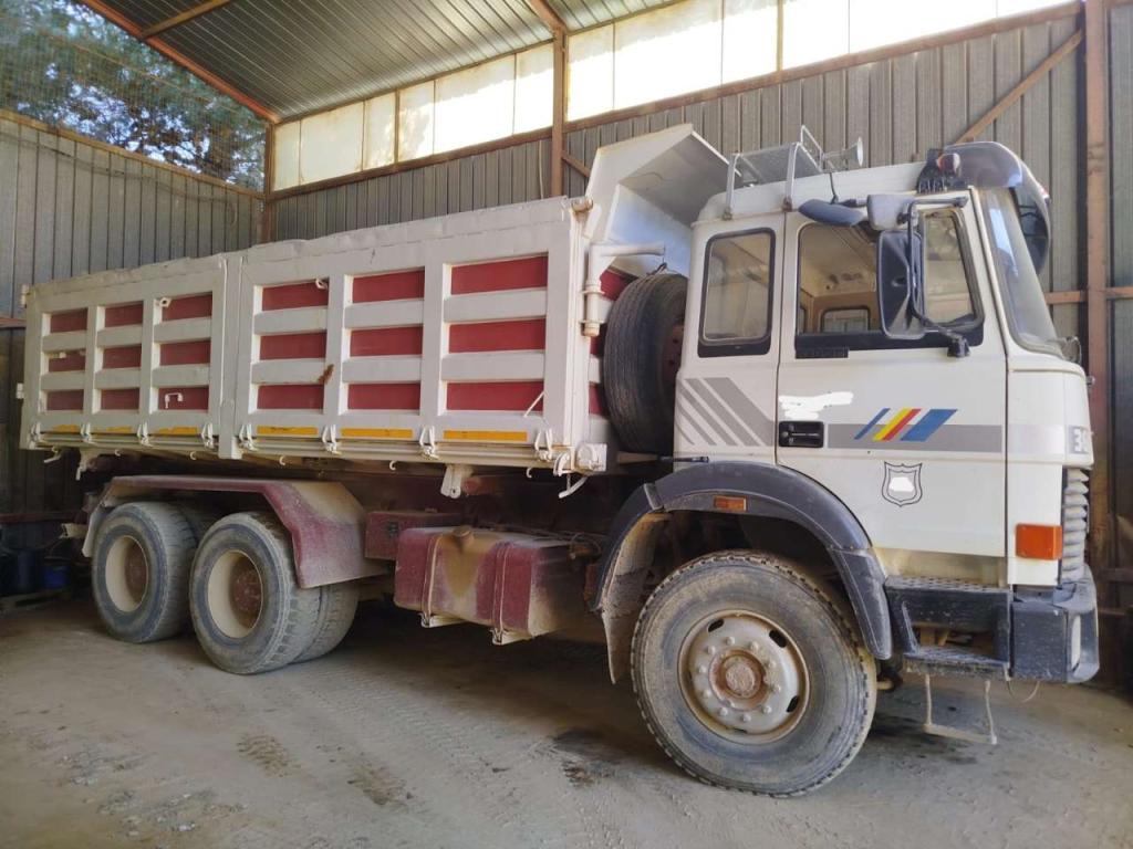 Iveco 330-36H Photo 1