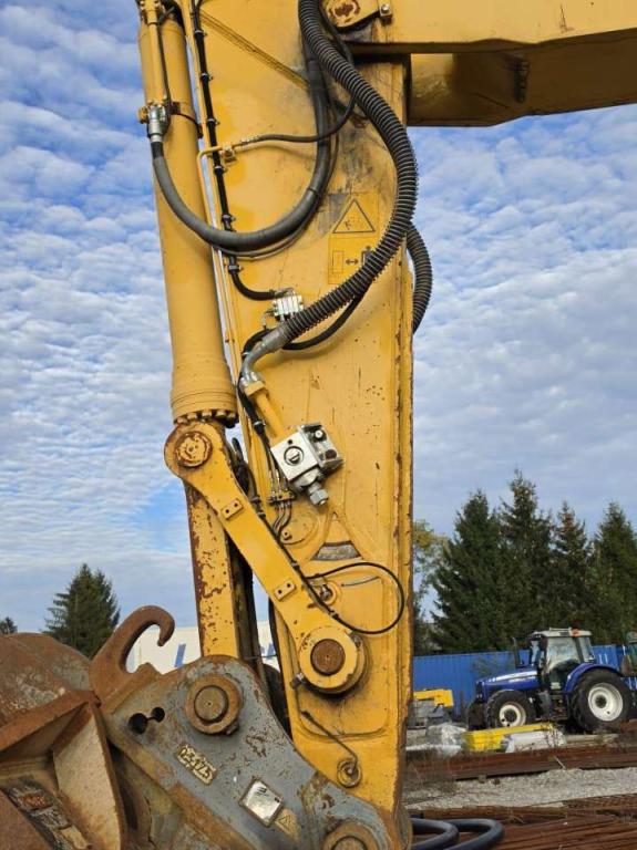 Komatsu PC360LC10 Photo 10