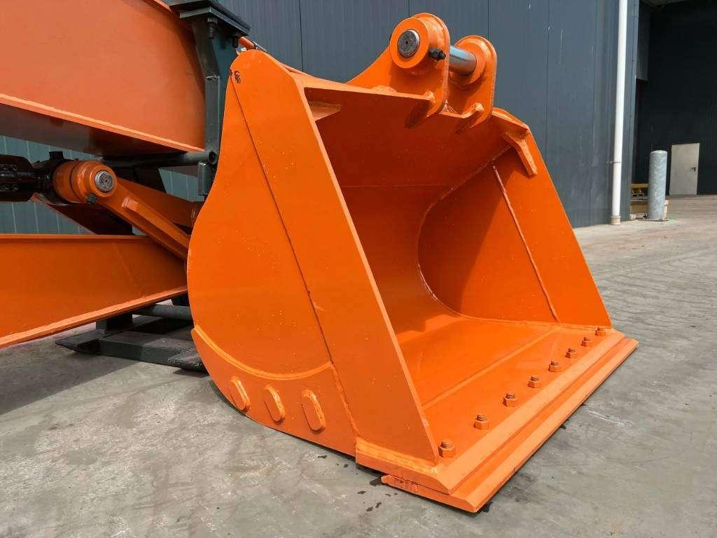 Long reach arm for Hitachi ZX200 18m Set Photo 9