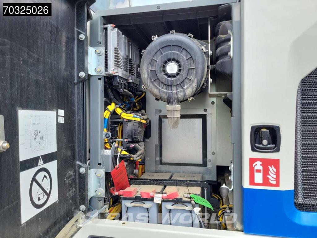 Liebherr R924 LC Photo 29