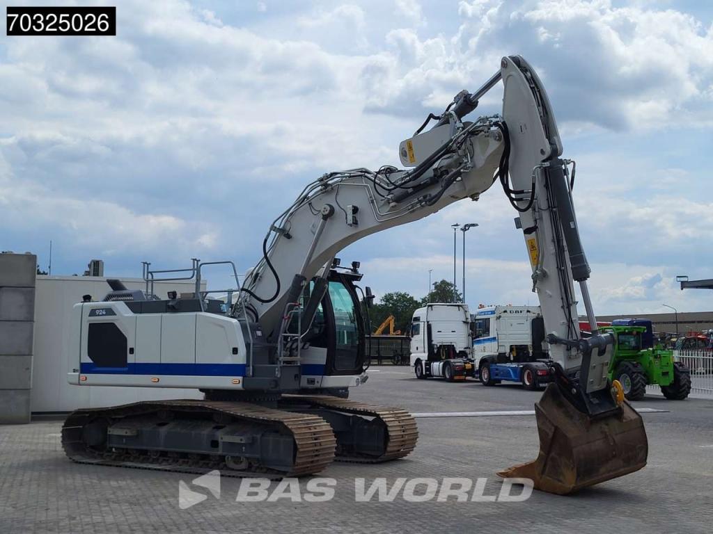 Liebherr R924 LC Photo 9