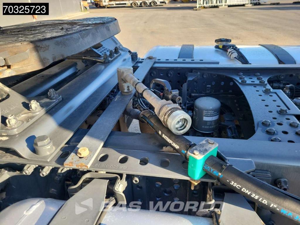 Mercedes-Benz Actros 1846 Actros 4X2 ClassicSpace Retarder Hydraulik ACC Navi Photo 16