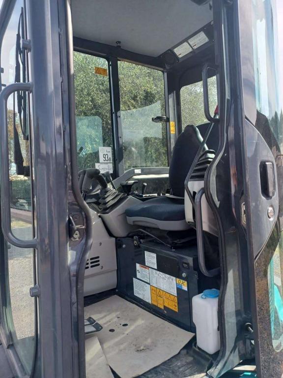 Kobelco SK35SRX-6 Photo 16