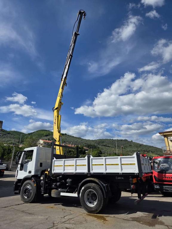 Iveco EUROCARGO 180E25 Photo 10