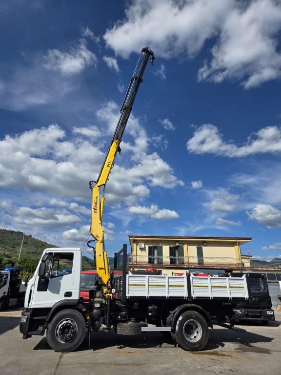 Iveco EUROCARGO 180E25 Photo 11
