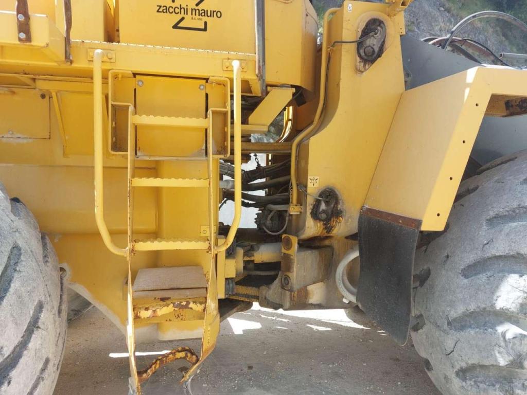 Volvo L 330 E Photo 12